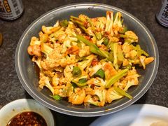 -靠山屯东北农家菜(八龙桥雅苑店)