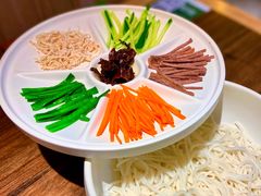 鸡丝凉米线-云海肴·汽锅鸡·云南菜(美罗城店)