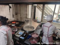 -正宗杨记普洱酸醋米线(总店)