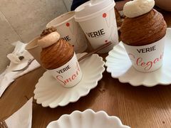 -VERIE BAKEHOUSE