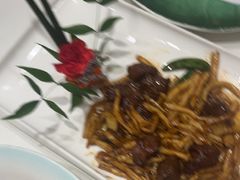 -沪华海鲜大酒楼(南汇店)