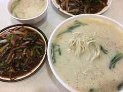 油爆长鱼面-氾水长鱼面(南苑小区店)