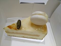 香草焦糖切片蛋糕-PAUL LAFAYET 法式甜品(深圳湾万象城店)