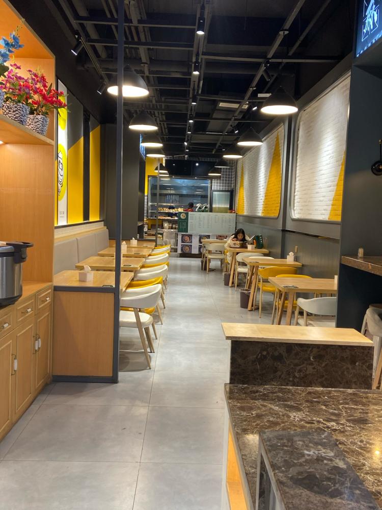 再来就是这满满一碗的炒饭才9.