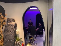 -TOP HAIR SALON