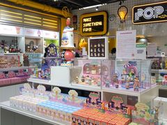 -泡泡玛特POPMART(上海环球港店)