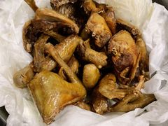 秘制盐焗乳鸽-侠成水上农庄(工业大道店)