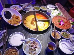 -热火朝天鲜切牛肉火锅(南强街巷店)