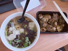 鱼丸虾肉馄饨-手劲鱼丸馄饨铺(哈一百店)