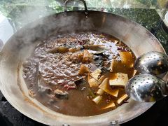 柴锅炖水库鱼-姥家大锅台水库渔家