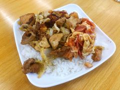蜜汁脆皮鸡烤肉双拼饭-张秀梅烤肉拌饭(聚龙花园店)