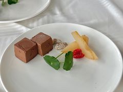 -广州塔卢特斯法国旋转餐厅