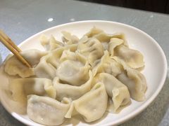 酸菜馅饺子-京城百饺园•东北菜馆(红谷滩店)