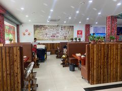 大堂-哈尔滨东北铁锅炖(都督街店)
