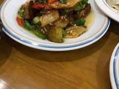 -鹤乡东北菜(崮山路店)