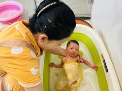 -爱月宝月嫂·育儿嫂