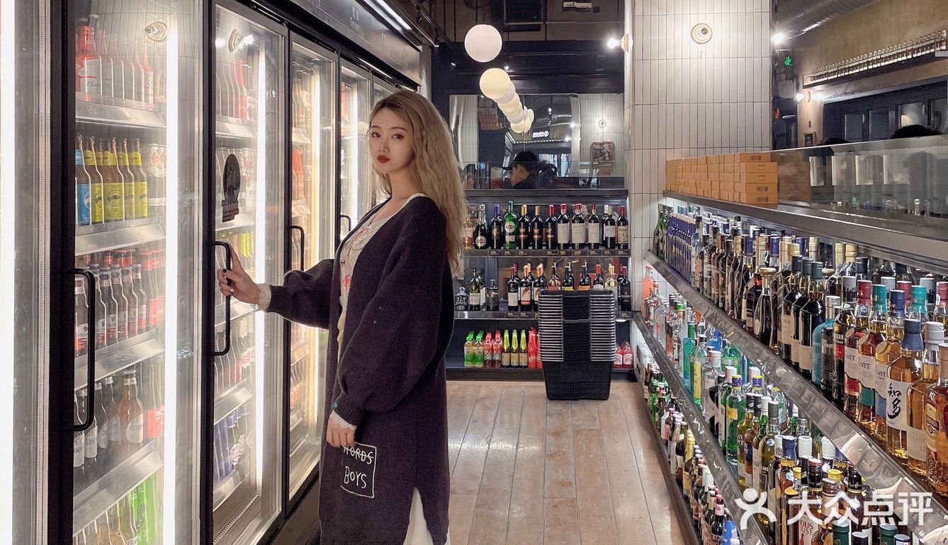 昙华林也有年轻人zui爱的宝藏自选餐吧啦