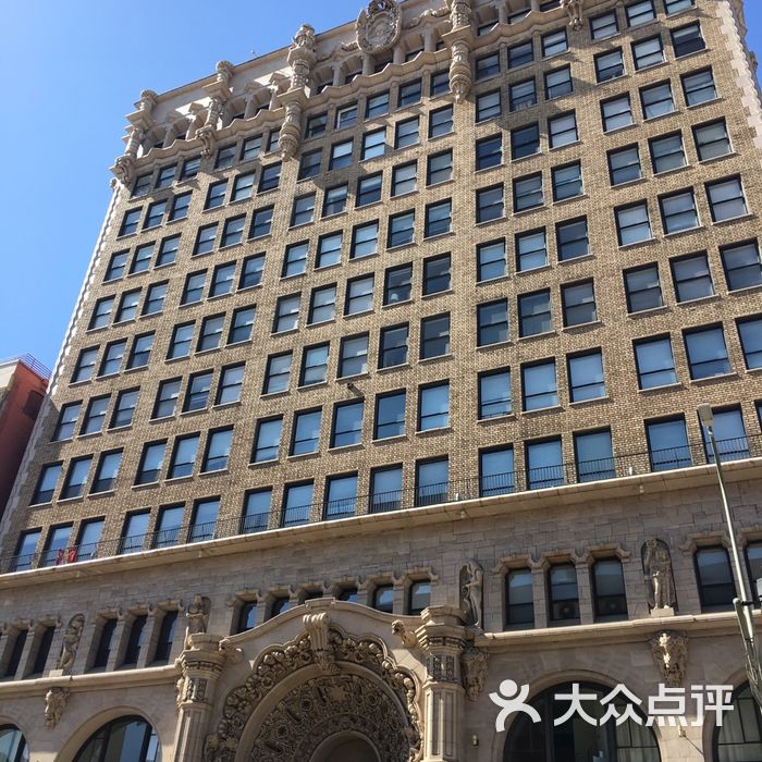 布拉德伯里大楼