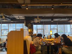 -大头虾越式风味餐厅(光明广场店)
