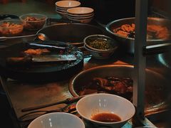 -松树干拌面店