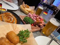 -又见马甲M8融合西餐厅(体育中心店)