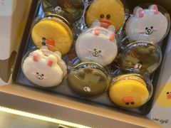-LINE FRIENDS Garosu-gil Flagship Store