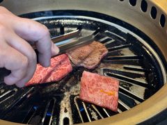 -炼火烤肉店