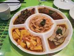 -令氏家外家周秦食府(高新店)