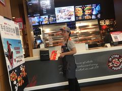 -肯德基(杭州和平饭店)