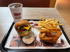 -The Habit Burger Grill 哈比特汉堡(复兴soho店)