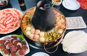 Special Seafood Sour Cabbage Pot