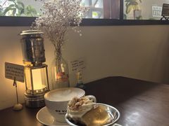 -Café Monson