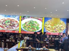 -川流不息·地道川菜·小龙虾(松东路店)