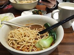 -李先生牛肉面大王(济南火车站候车室店)