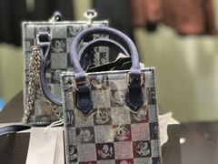 -URBAN REVIVO(深圳华润万象天地店)