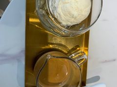 -Fridi Patisserie Cafe