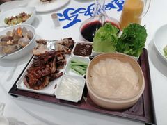 -品海楼·大连海胆锅贴馆(东港店)