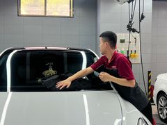 -哈贝卡汽车服务连锁(硕士路店)