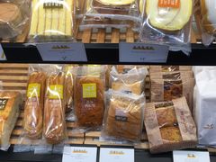 -皇冠幸福里动物奶油生日蛋糕(龙阳村地铁站店)