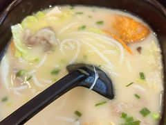 -阿香米线(凯德广场.1818店)