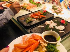 -四海一家自助餐(益田假日广场店)