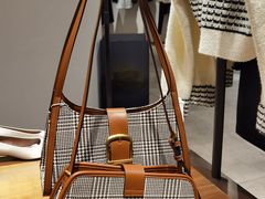 -URBAN REVIVO(大信新都汇店)