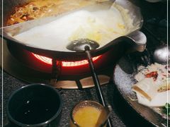 -湊湊火锅·茶憩(打浦桥日月光店)