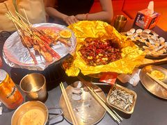 -何师烧烤·香辣蟹·川菜·30年老品牌(太古里旗舰店)