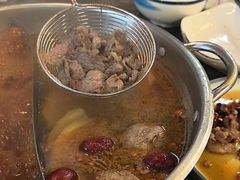 -罗二娘·鲜切牛自助火锅(罗湖东门步行街店)