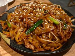 干炒牛河-天宝食坊·啫啫煲大排档(西华路店)