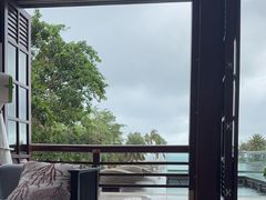 -亚龙湾喜来登·美景台大堂吧