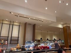 -亚龙湾希尔顿自助餐厅·海鲜·烧烤·沙滩BBQ·现场乐队
