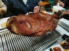 -欢乐牧人蒙古炭烤羊腿(四平路店)