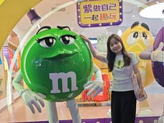 -m豆巧克力世界(上海世茂广场店)